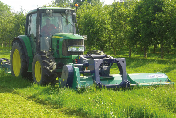 Master-field-attelage-mixte-déport gauche